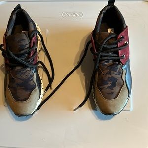 Steven Madden Sneaker